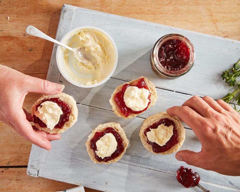 Cornish cream tea