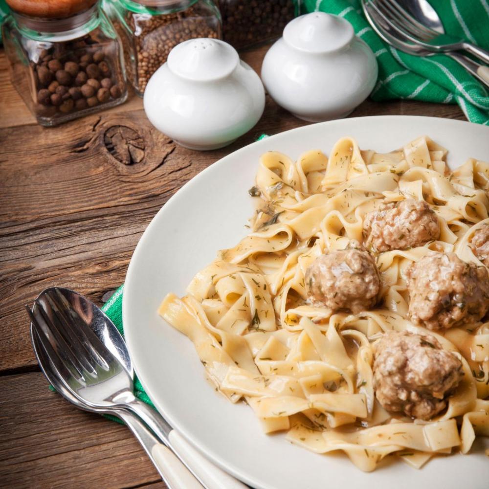 sausage and mushroom tagliatelle