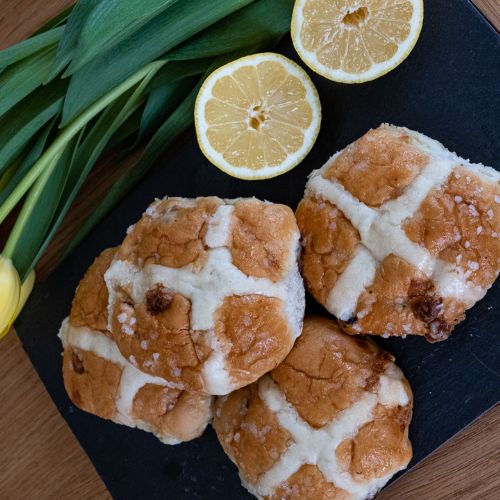 Lemon & White Chocolate Hot Cross Buns 4pk