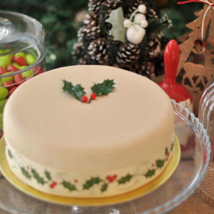 Honey's Handmade Iced Christmas Cake