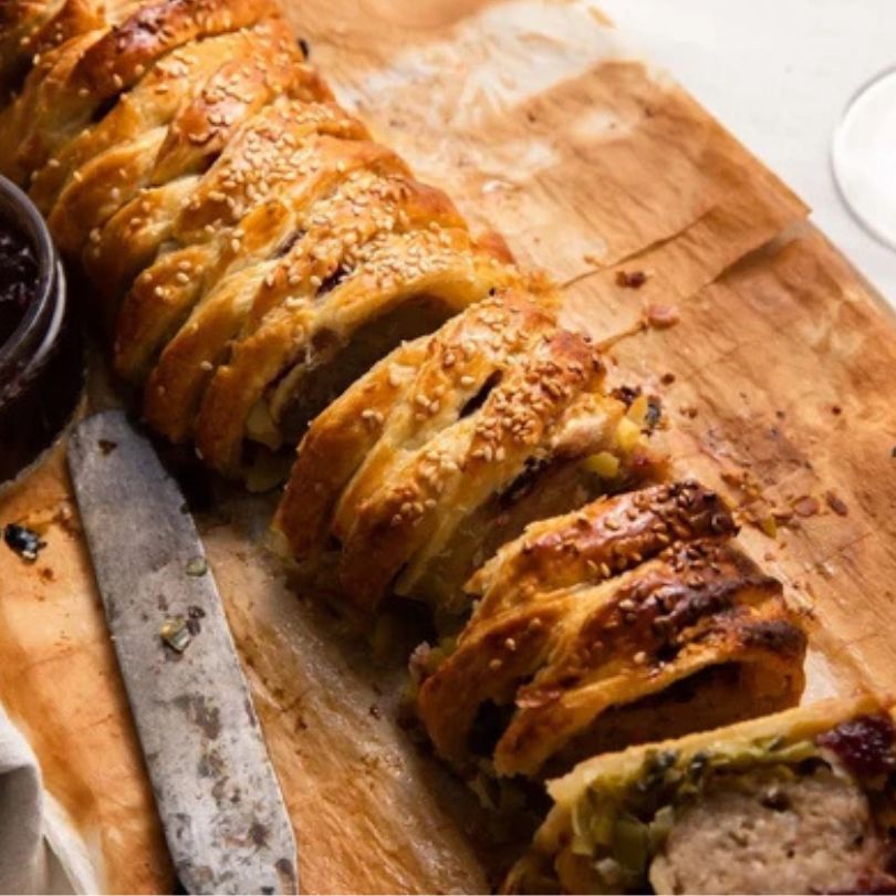 Free-range Cornish sausagemeat from Primrose Herd. Traditional Pork, Rosemary & Cranberry or Sage & Red Onion, 500g. Perfect for stuffing & sausage rolls.