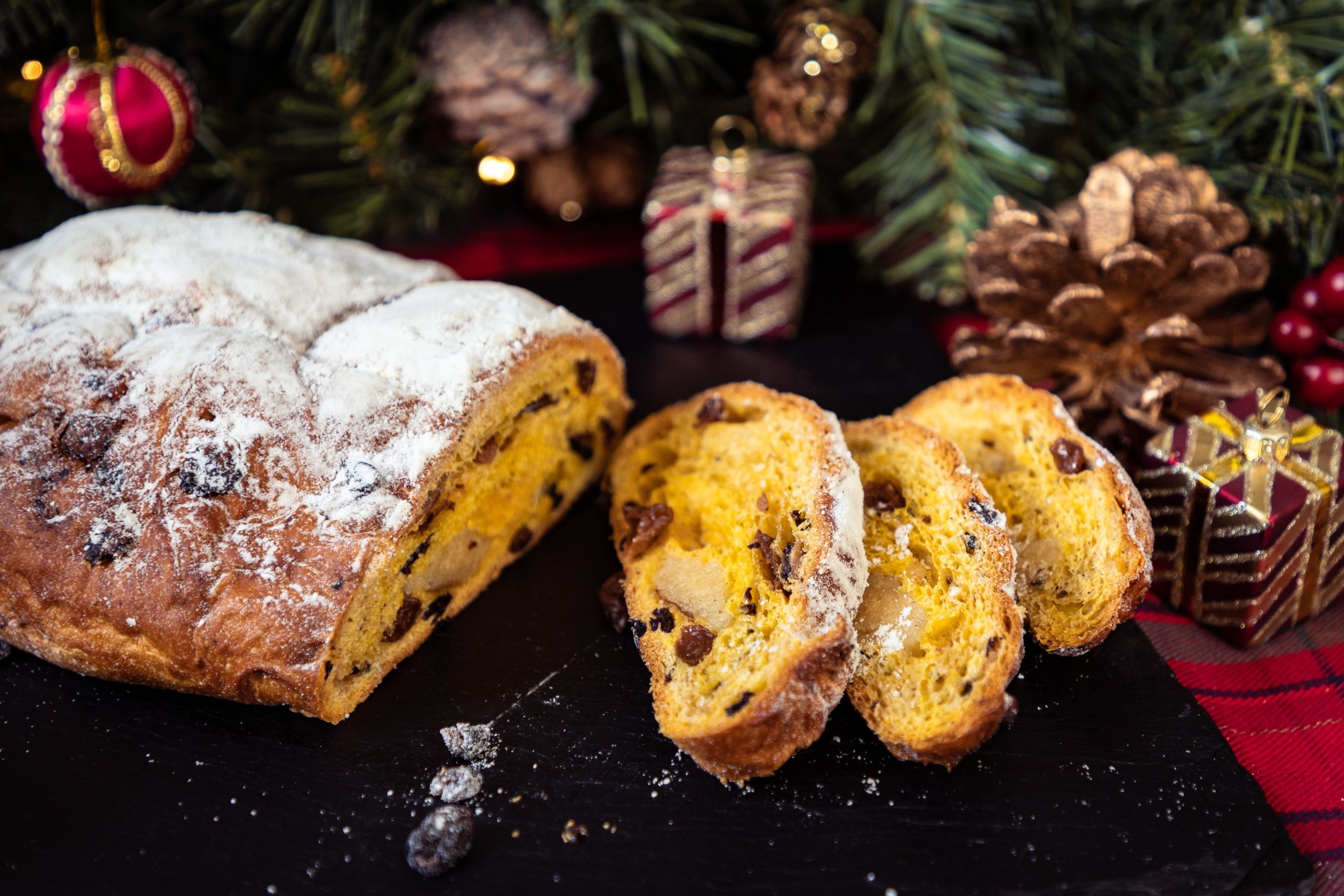 Christmas Saffron Stollen 420g